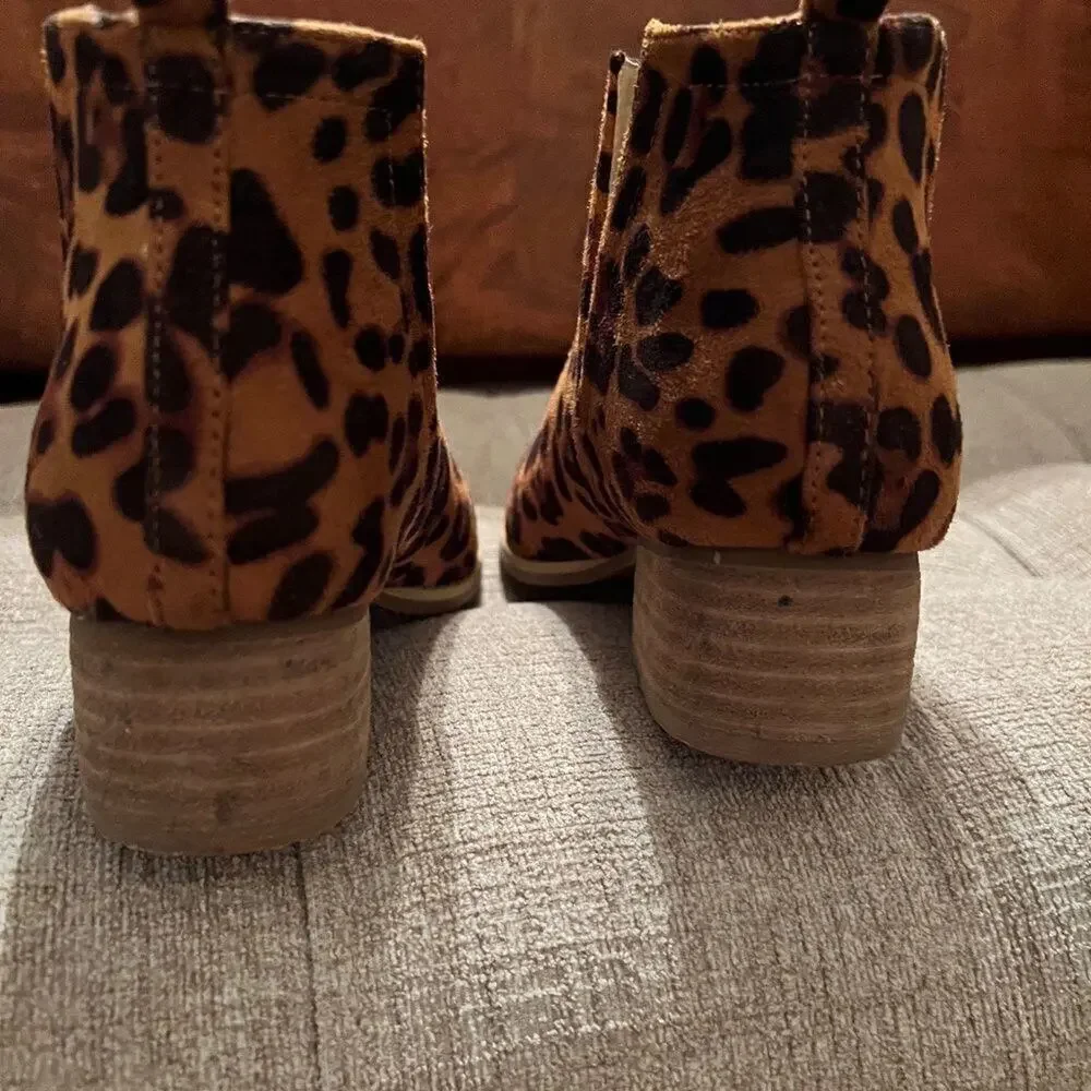 A Ryder Girl booties animal print faux suede ankle boots pull on low heel Sz 7